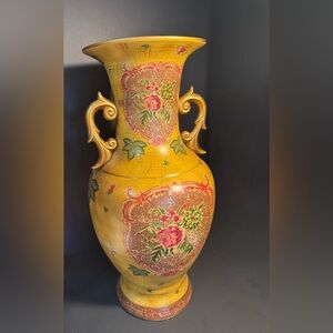 Chinese Crackle Yellow Porcelain Vase